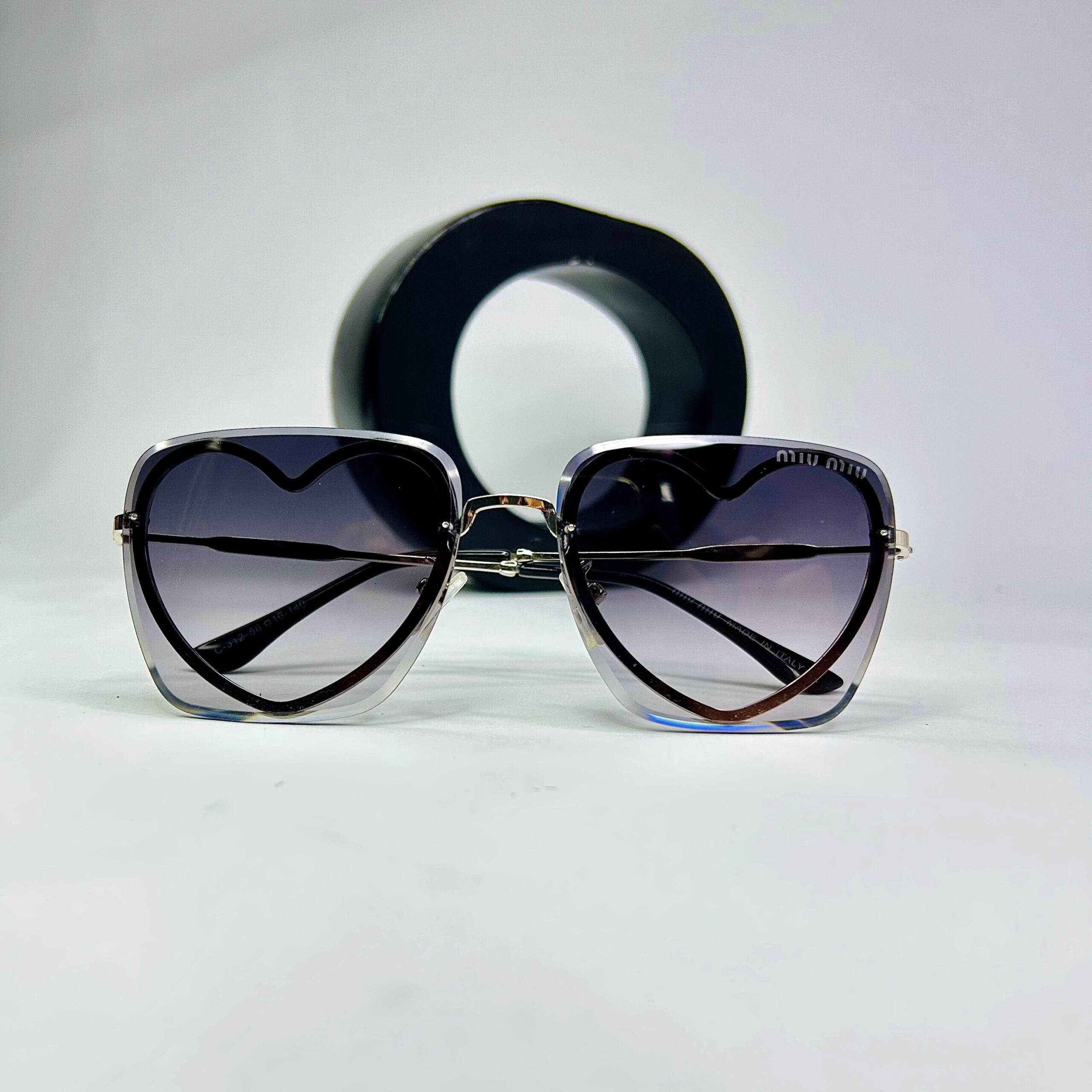 Trendy Heart Frame Sunglasses