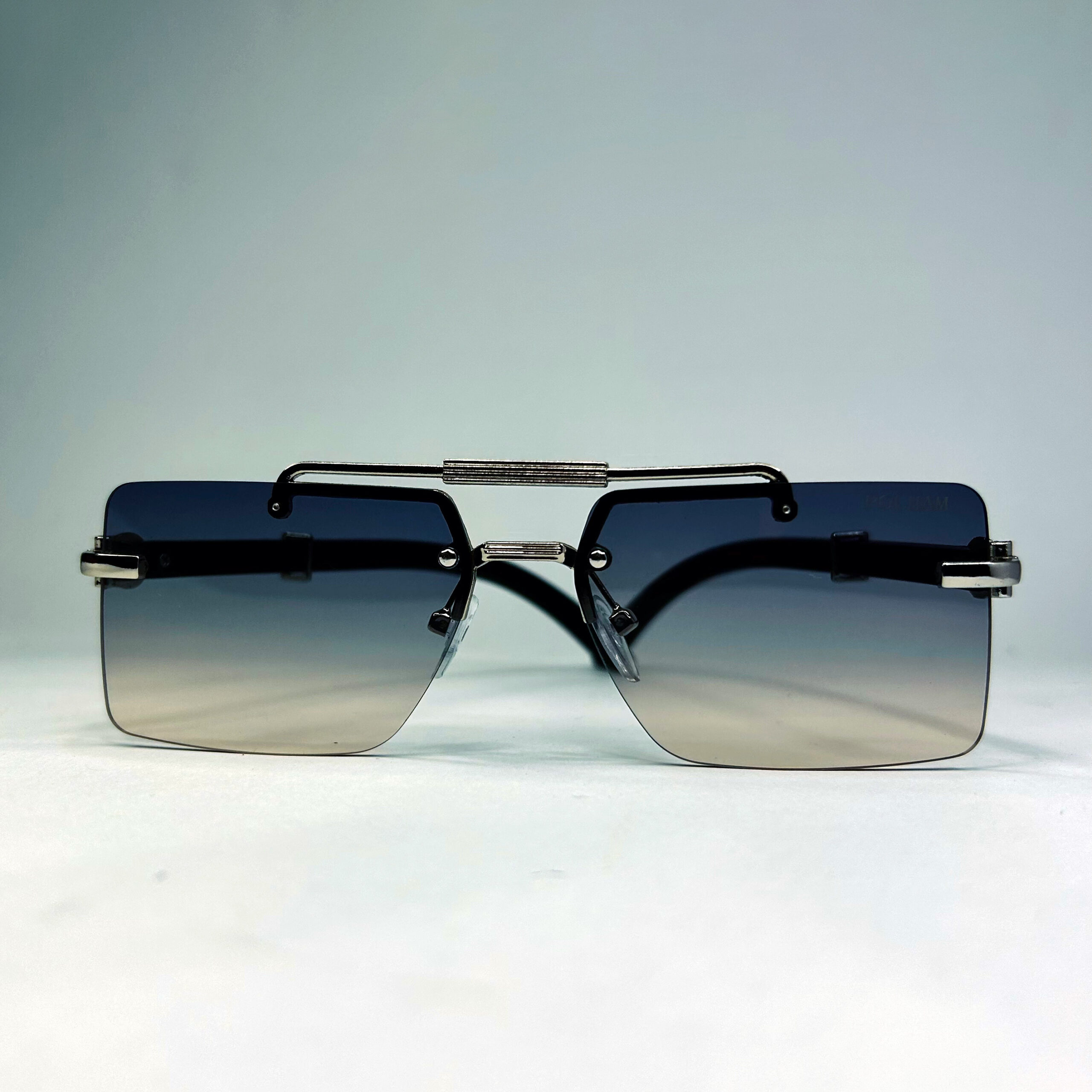 GH Gradient Rimless Shades